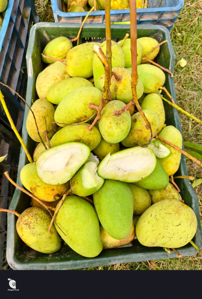 কাচাঁ টকমিস্টি আম সাথে স্পাইসি মসলা ফ্রী